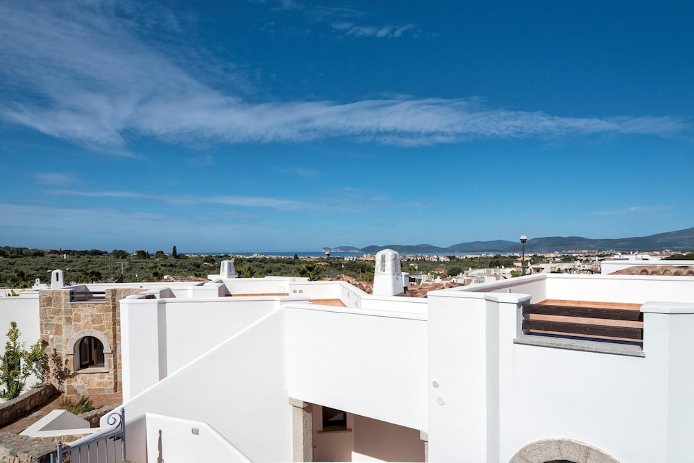 Villino Coralla 2 Bedrooms Apartment in Alghero view 4