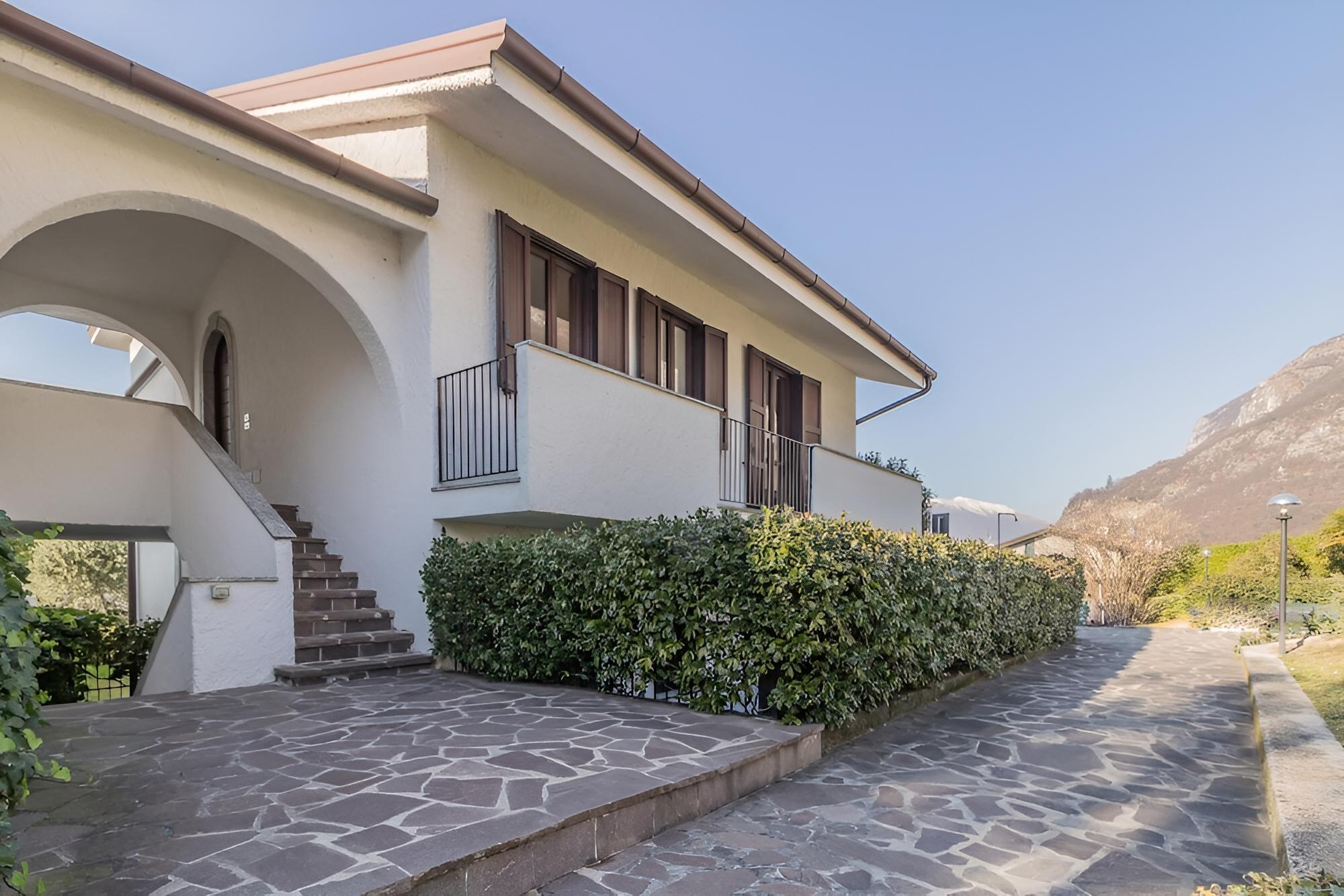 Honey Lake House in Lierna photo 4