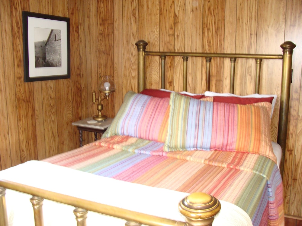 Lexington Vacations - DeHart Cabin - Property Image 10