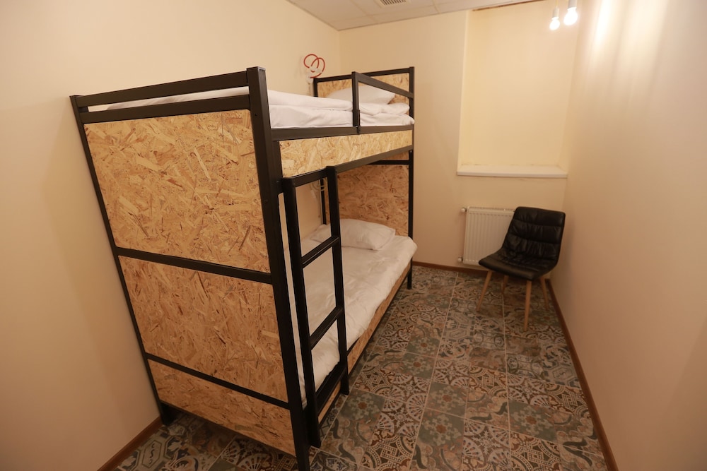 Midtown Hostel