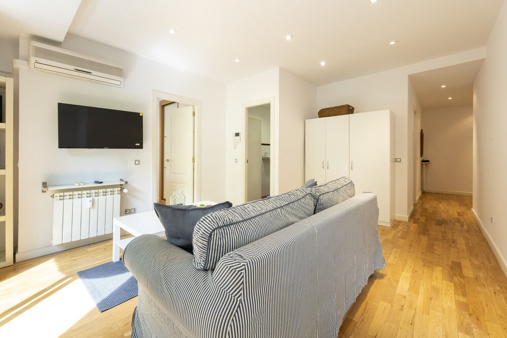 M Ore461 Piso de 1 Dormitorio y Balc n -alquiler