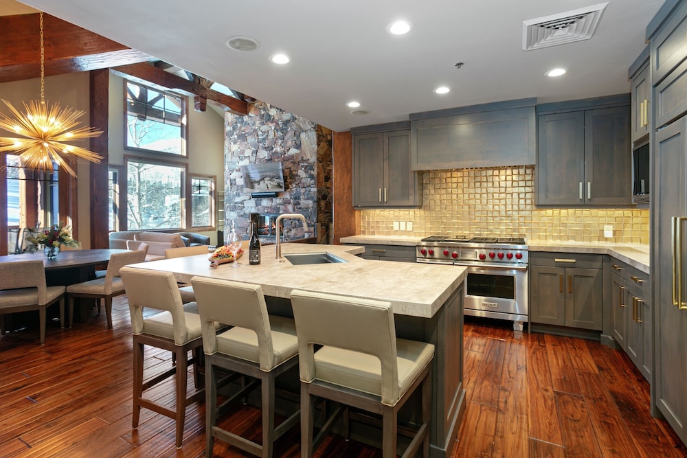 504 - Five Bedroom Penthouse Grand Lodge 5 Condo