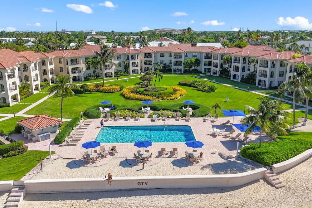 New Remodel Ocean View Pool 75 TV Sleeps 6