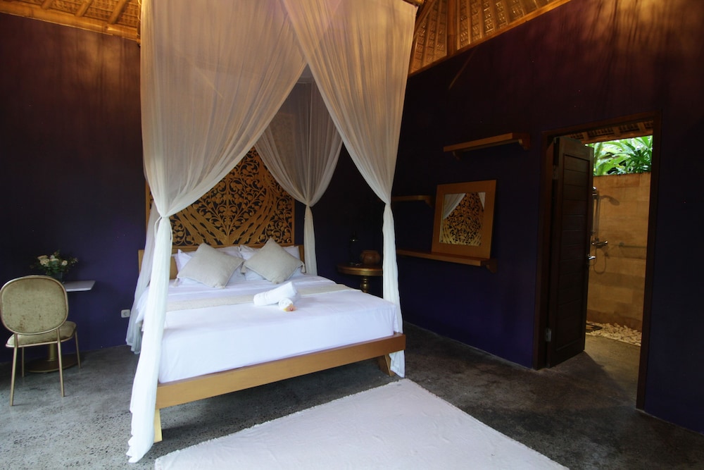 Joyously Raw Villas