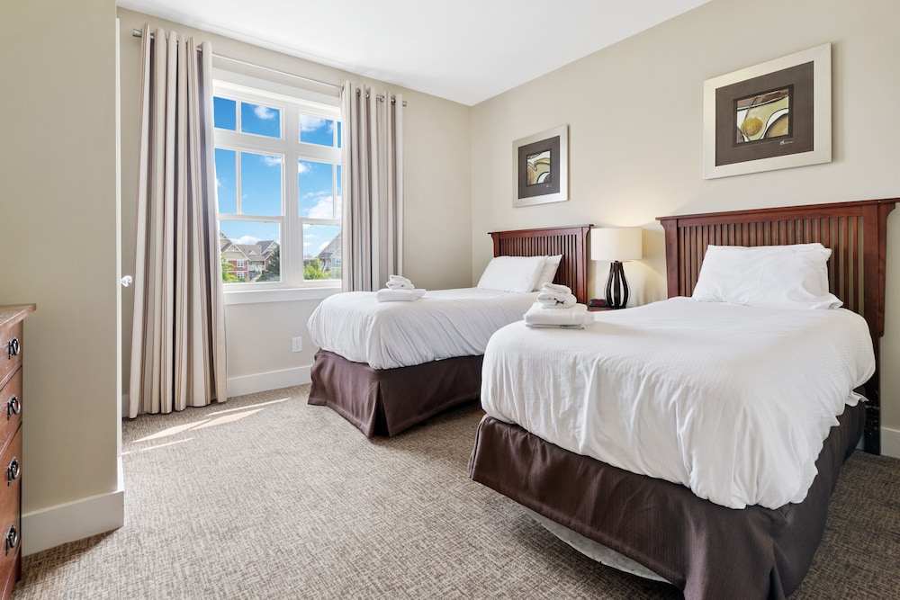 Rivergrass Condos