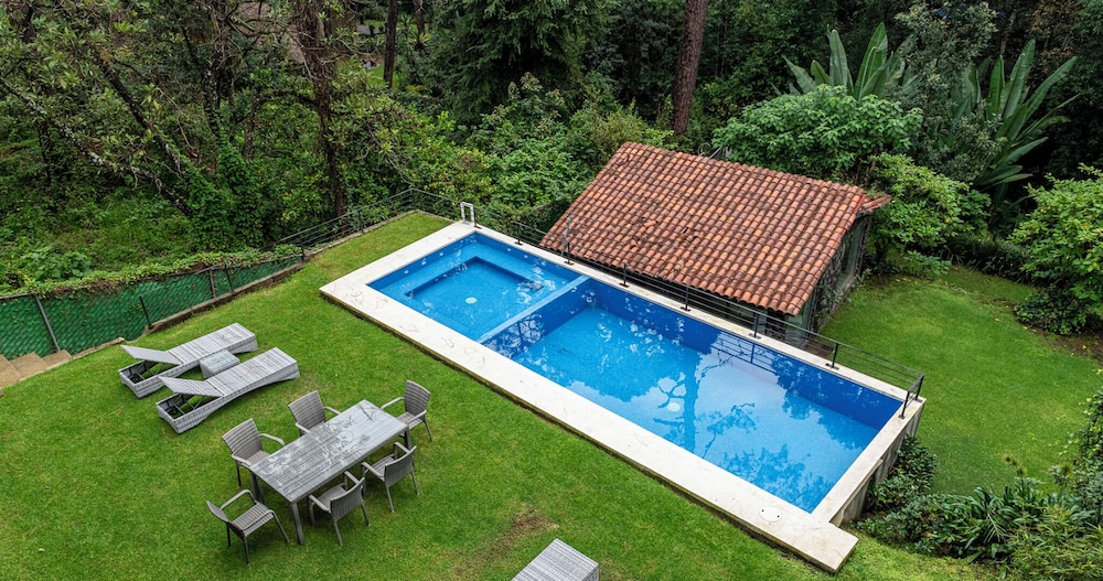 Villa Napoli - Forest retreat