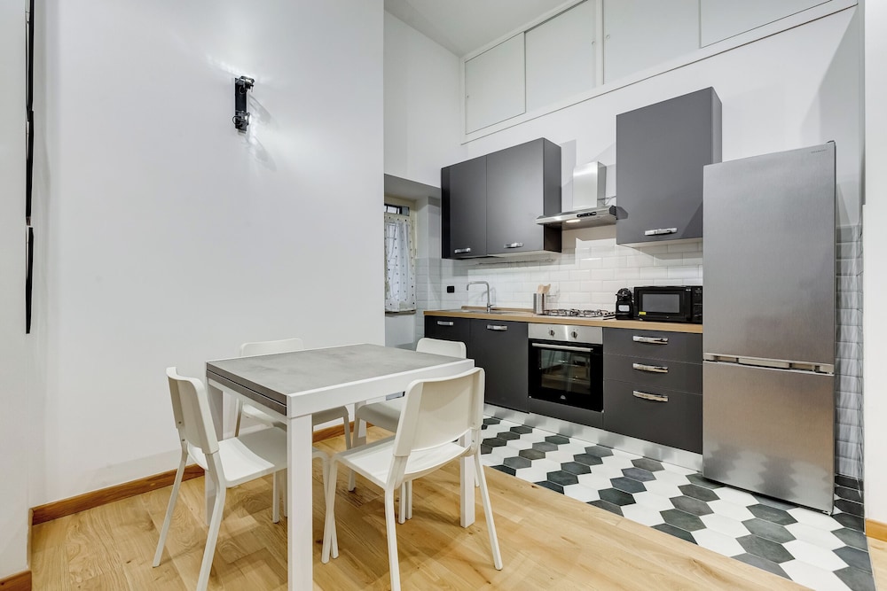 3-Bedroom Home Near Trastevere Station