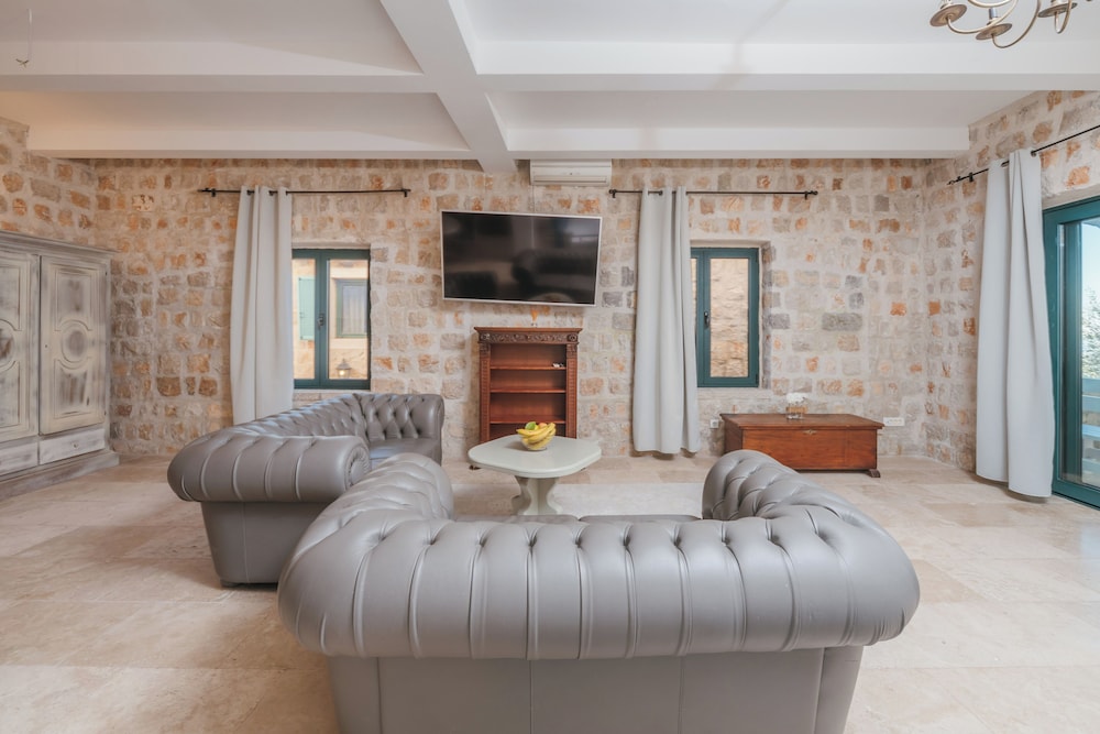 Olive Resort