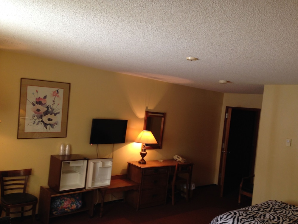 Englehart Inn