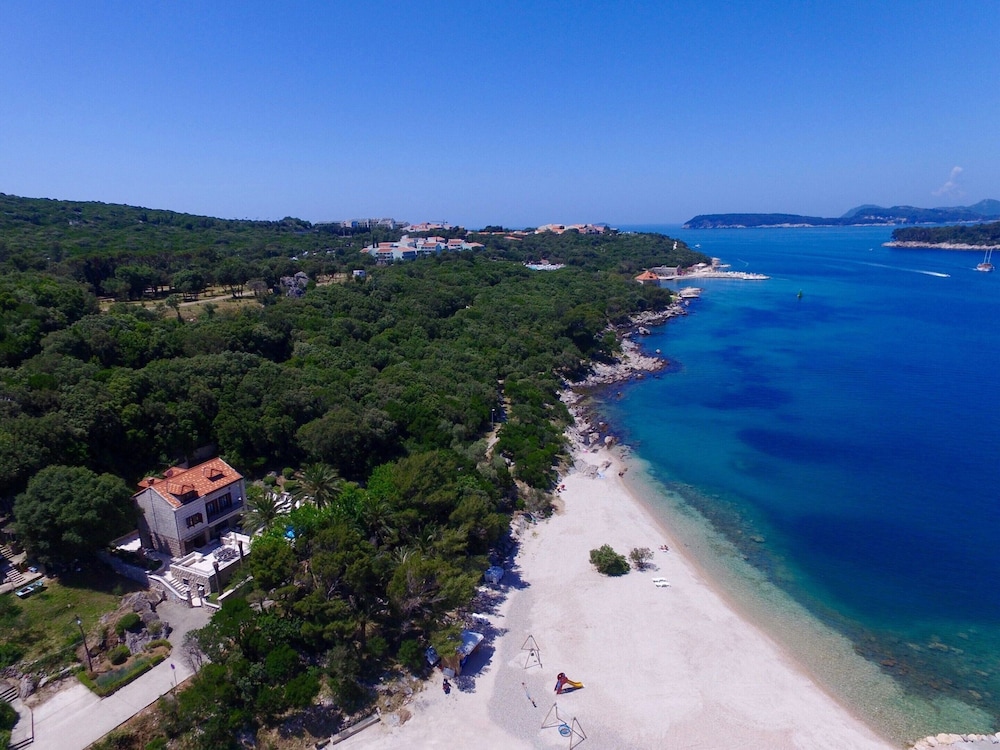 Villa on an Exclusive Location in Dubrovnik With Pool