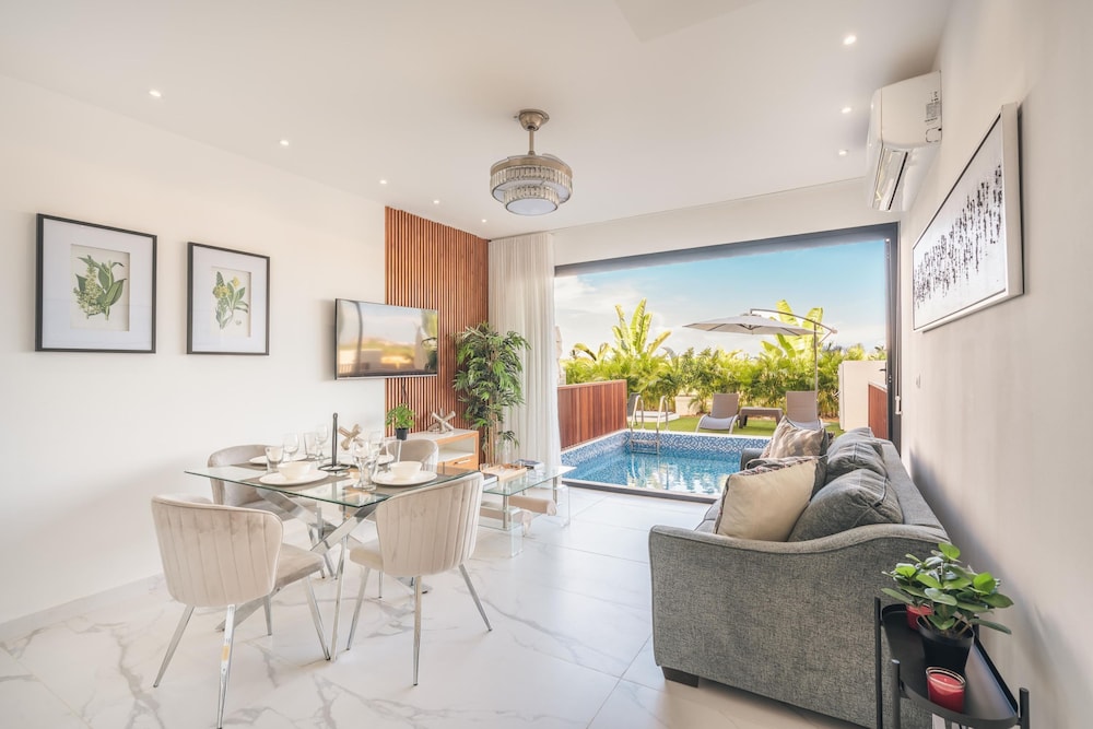 Apartment With Private Pool w 2br in cap Cana