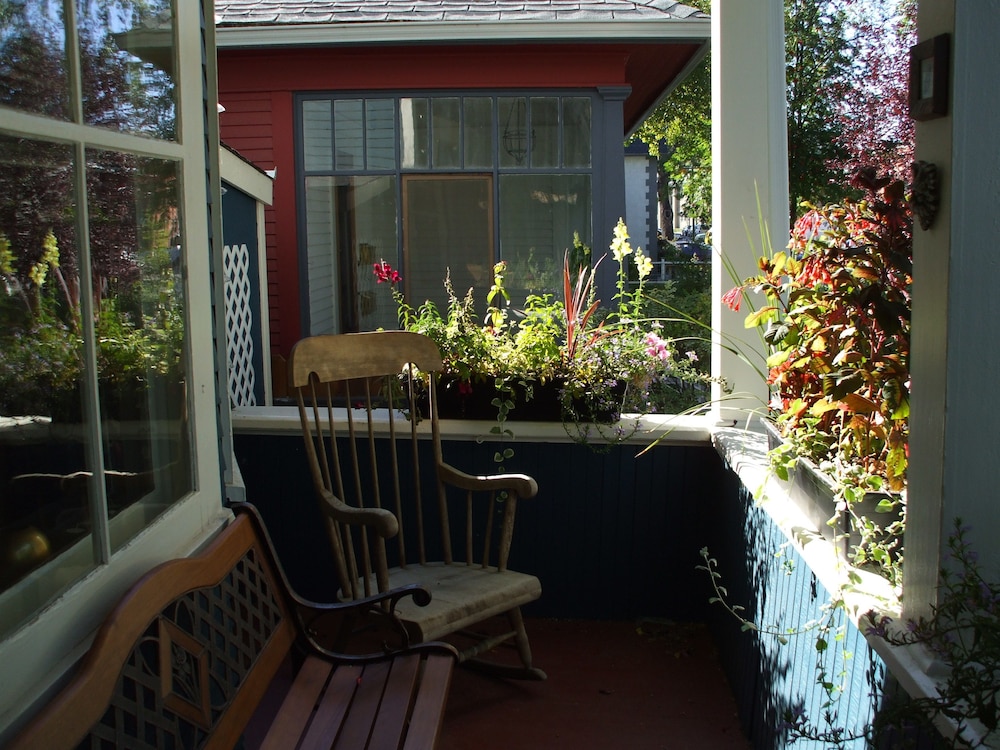 River Wynde Executive B&B
