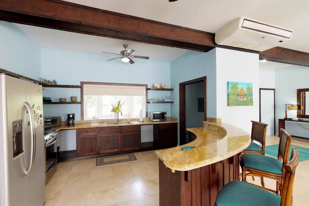 Laru Beya Palmetto Bay