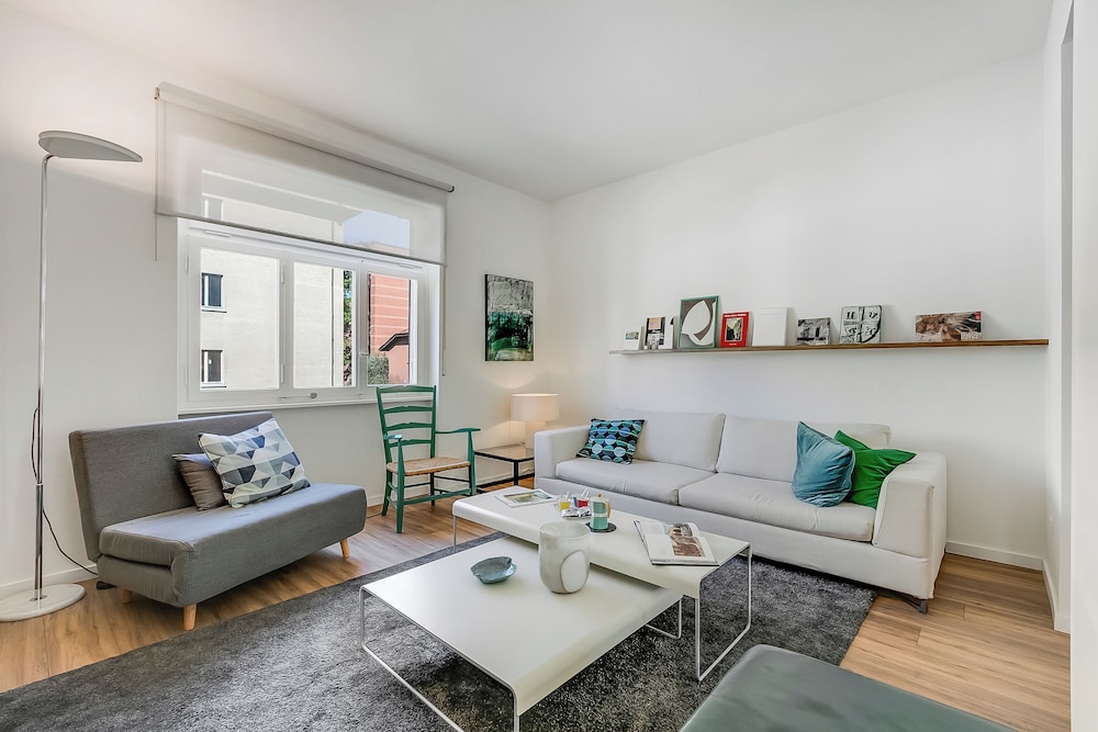 Elegant Apartment