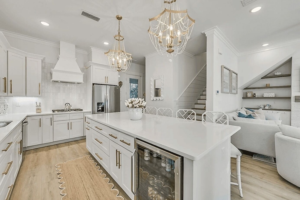 Newly Built, Walk to Dune Allen Beach, Pool 30A Ocean Pearl by Avantstay