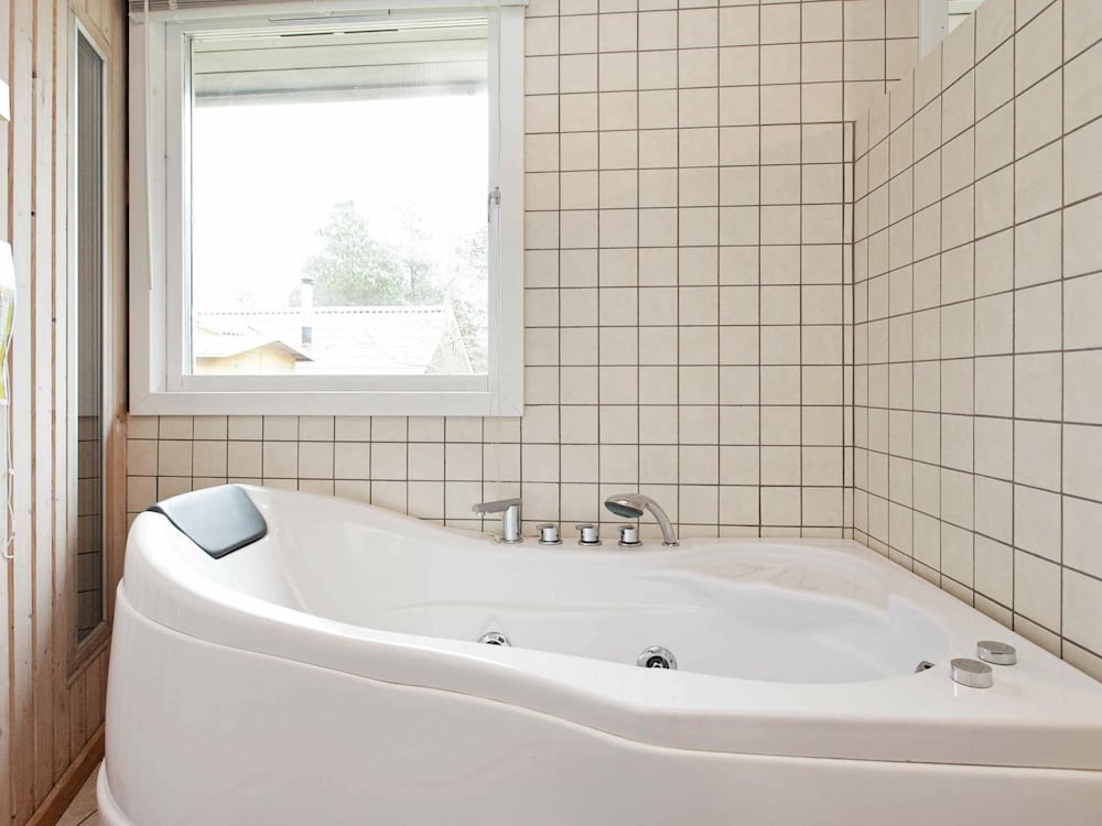 8 Person Holiday Home in Albaek-by Traum view 3