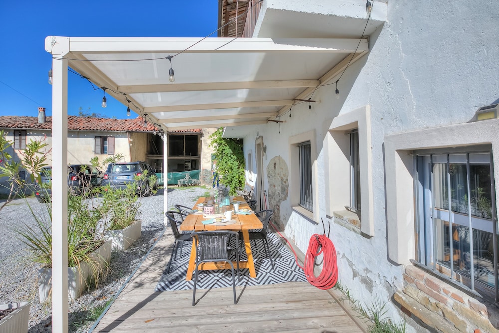 Bocca Al Lupo Apartments