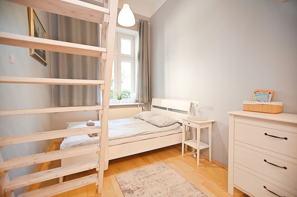 Saltic Deluxe by 3City Rentals view 2