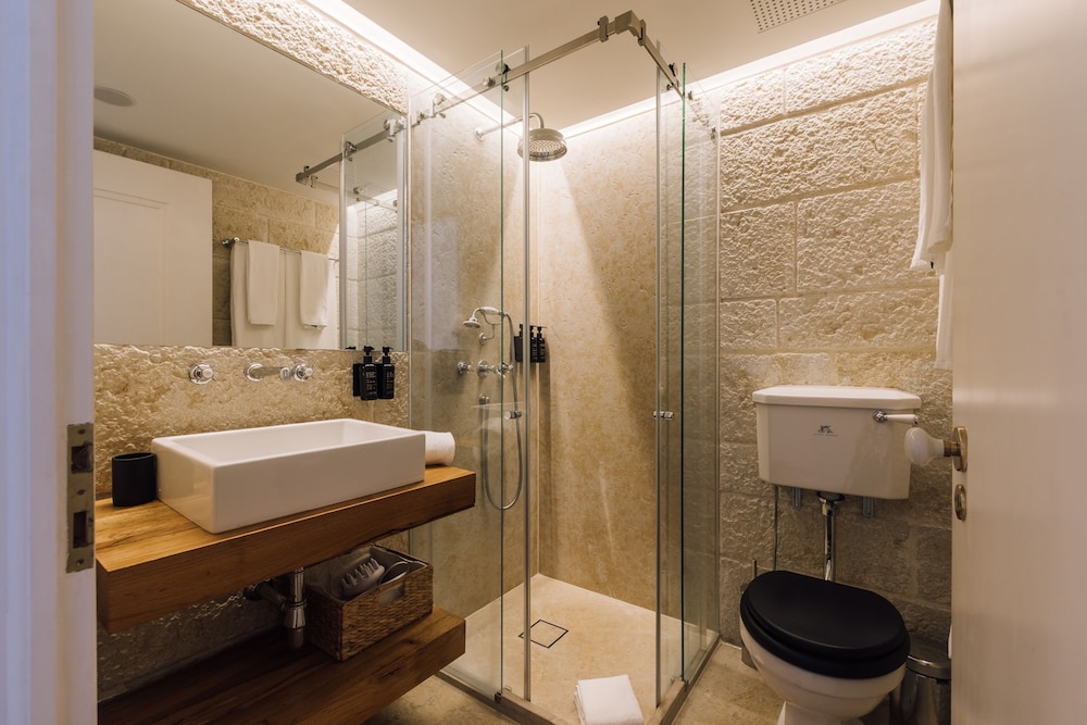 Ando Living Corpo Santo House