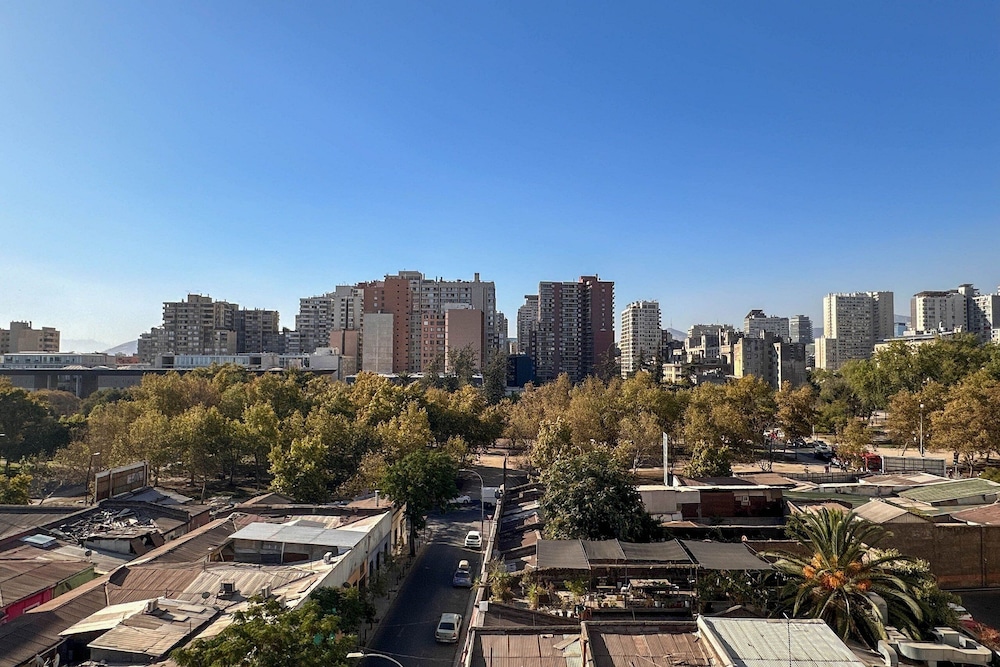 Almagro Spot by Andes+