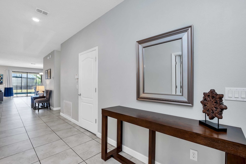 Grand, Luxurious Home, Toy Story Room and Big Pool Area #9cg476 - Image 2