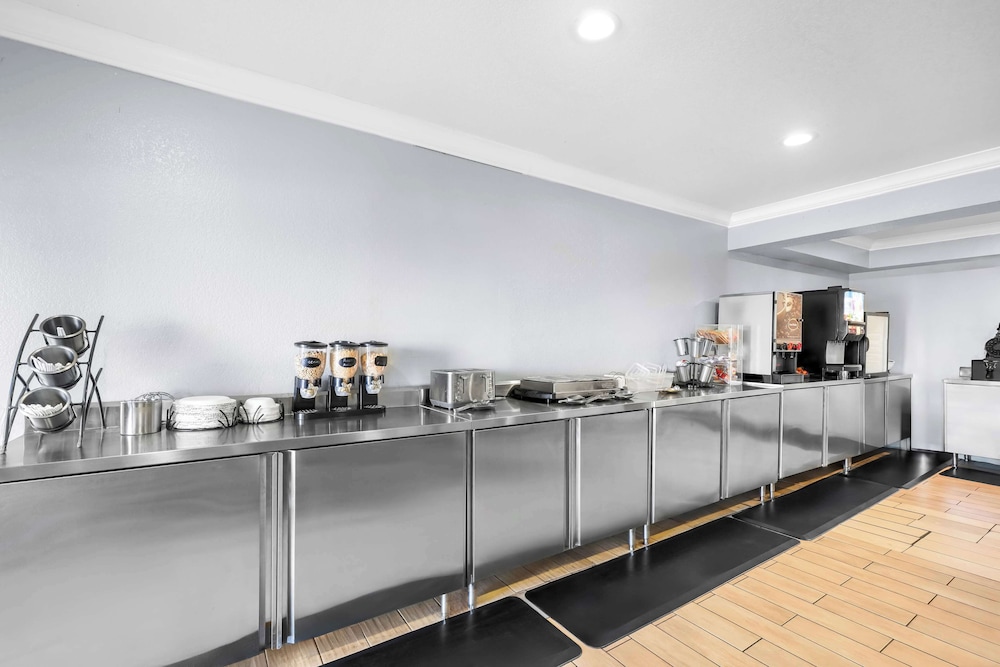 SureStay Plus by Best Western Twentynine Palms Joshua Tree - Property Image 21