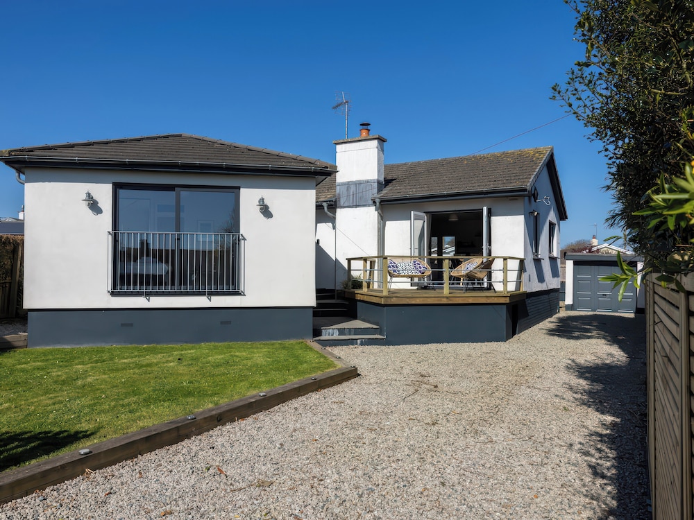 38 Venn Park
