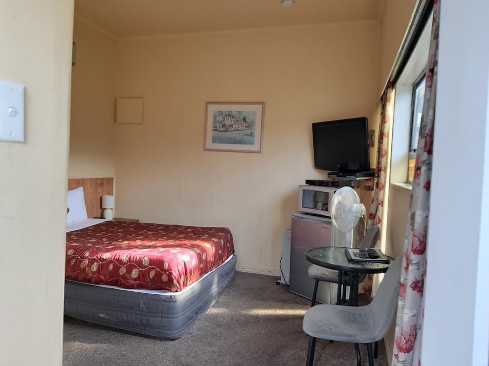 Avana Suites