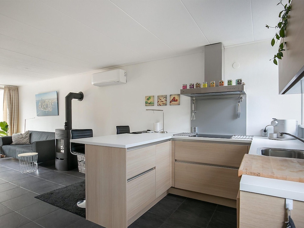 Holiday Home in Grou With Bubble Bath view 2