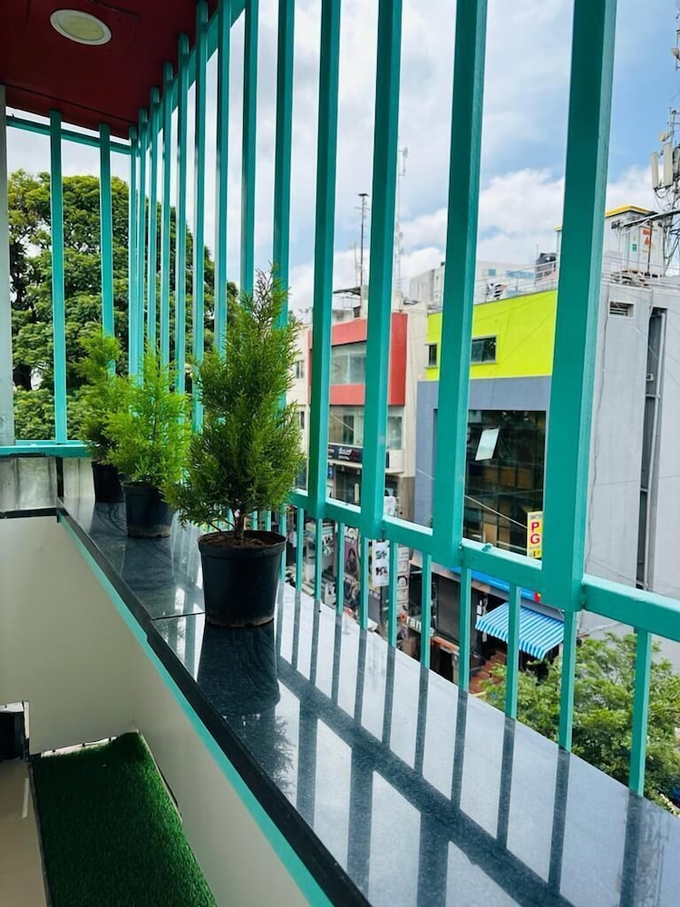 Hotel SY Comforts