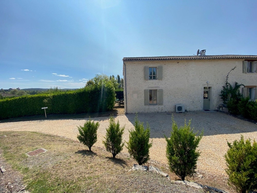 Villa in France With Private Pool & Garden