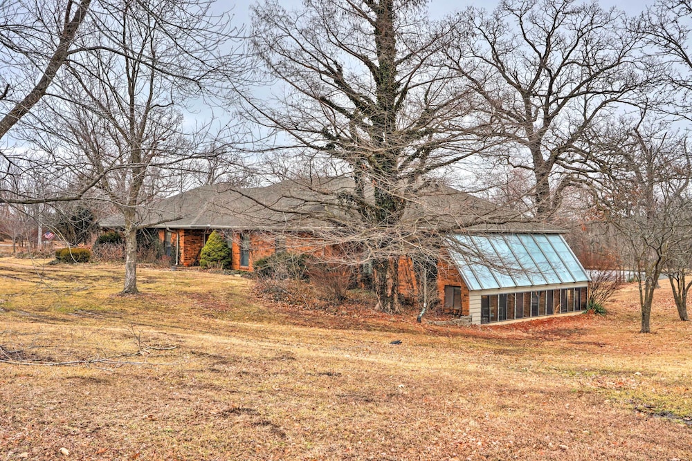 Spacious Home w/ Pond 13 Mi to Columbia! - Property Image 15