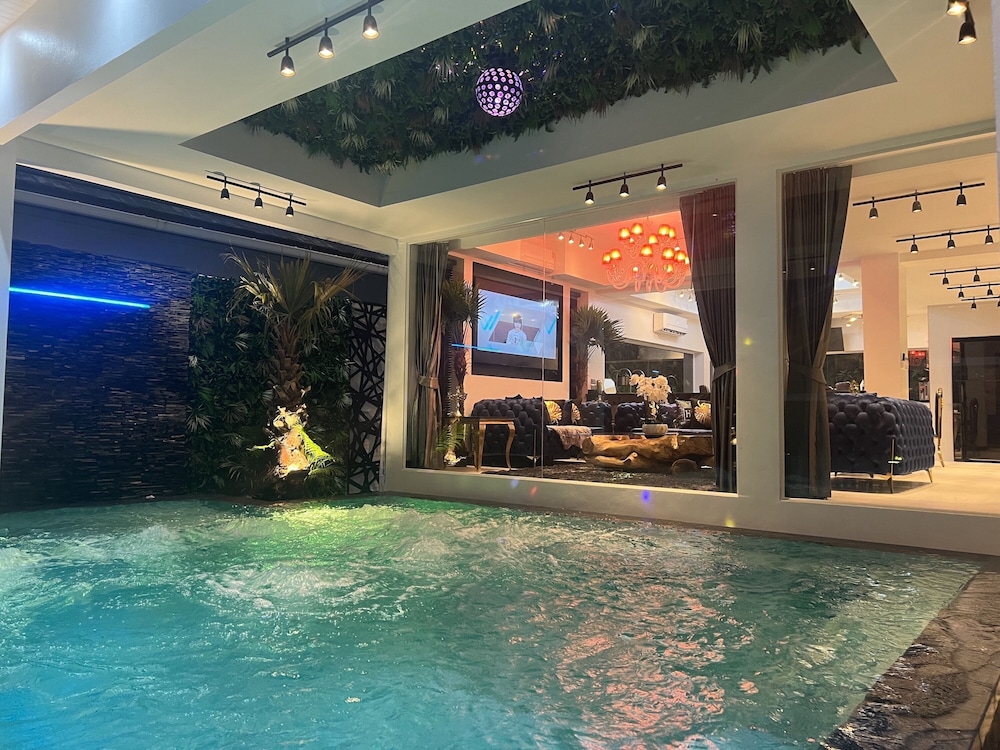 Premium Pool Villas Pattaya