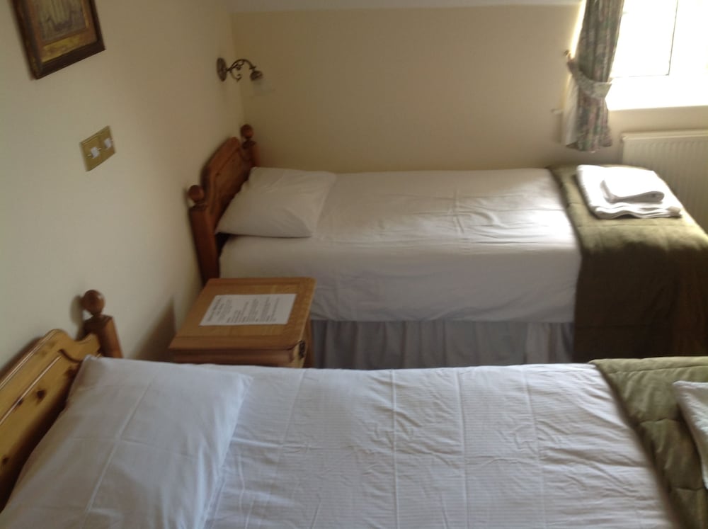 Glan Yr Afon Inn