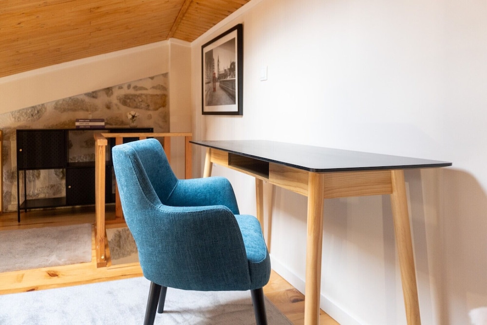 City Center Comfort Apartment B by Vacationy