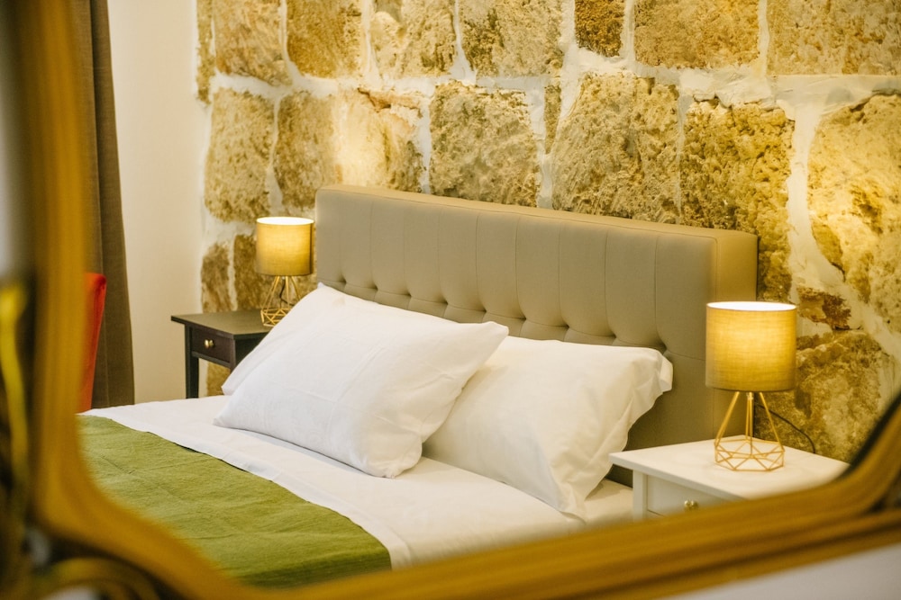 Regina Elena Charme Rooms photo 2