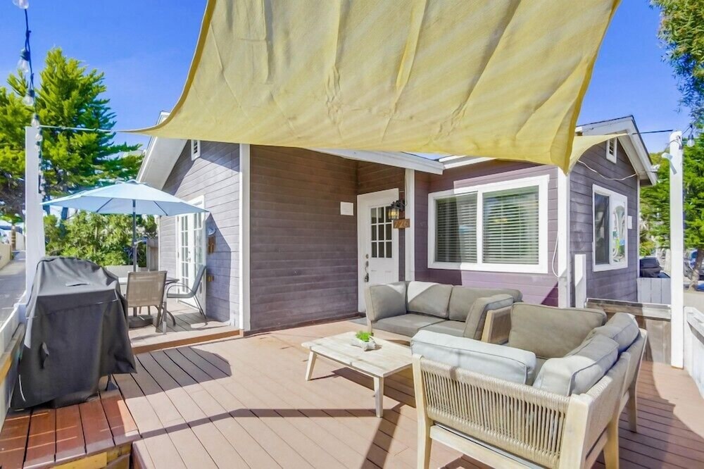 Cozy Kingston 1