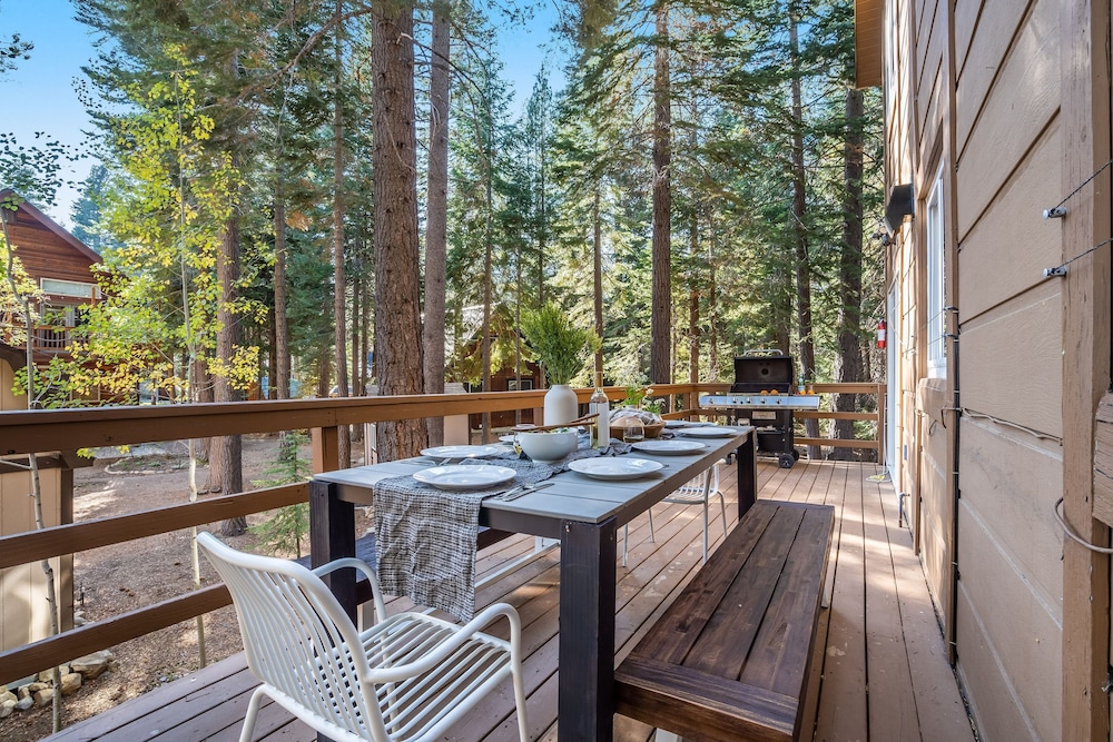 Homewood by Avantstay Amazing Family Cabin w Hot Tub Sauna