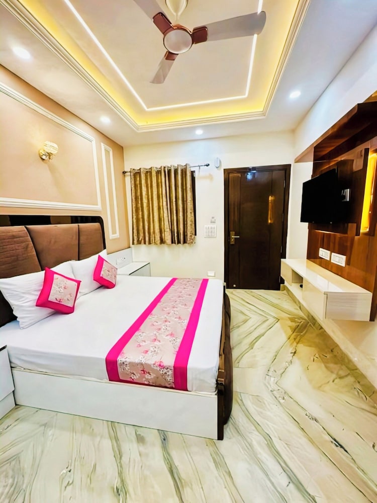 Hotel Satwa 29