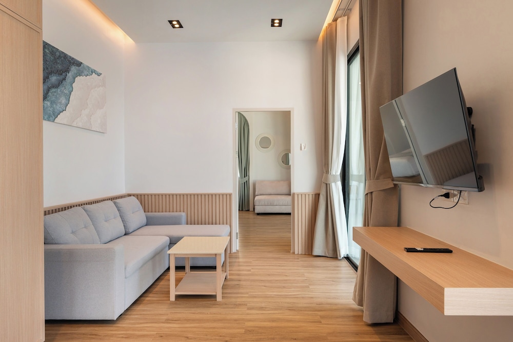 Mövenpick Pool Villa 6BR