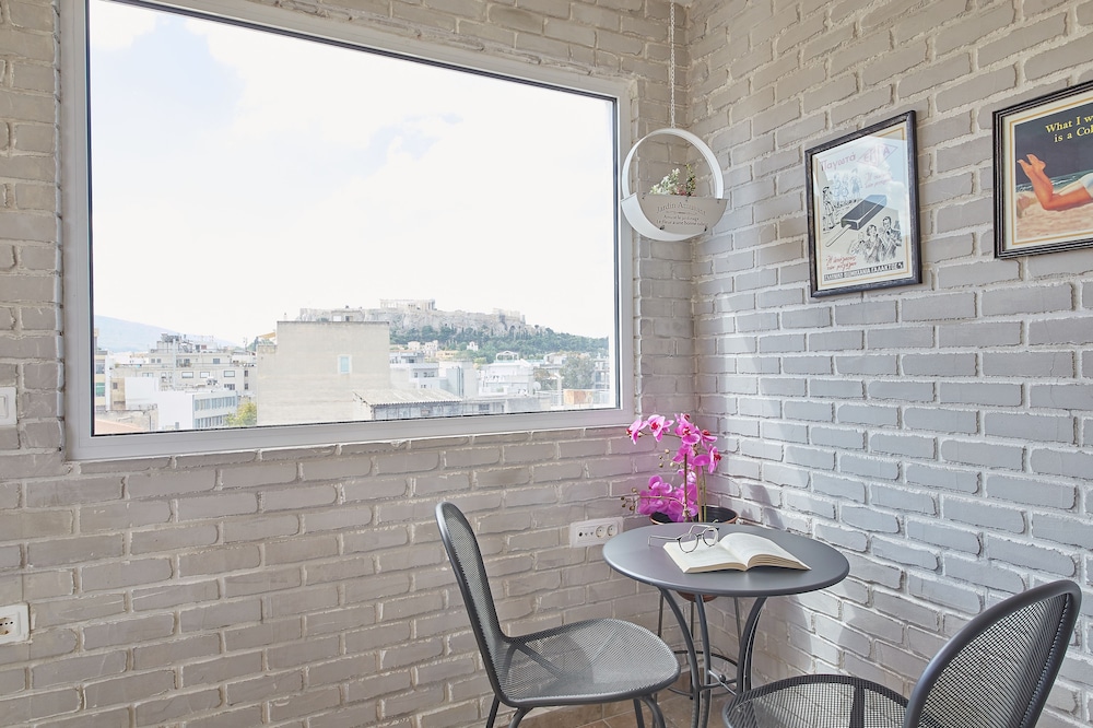 toStay Athens
