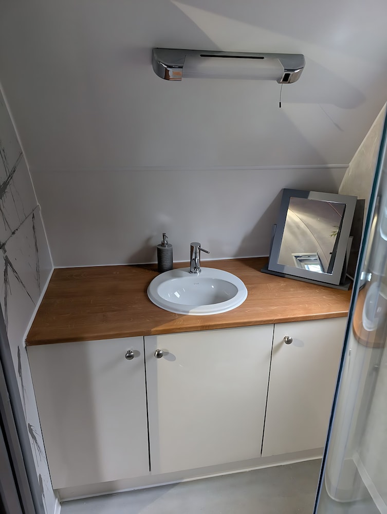 Caplor Glamping and Lodges