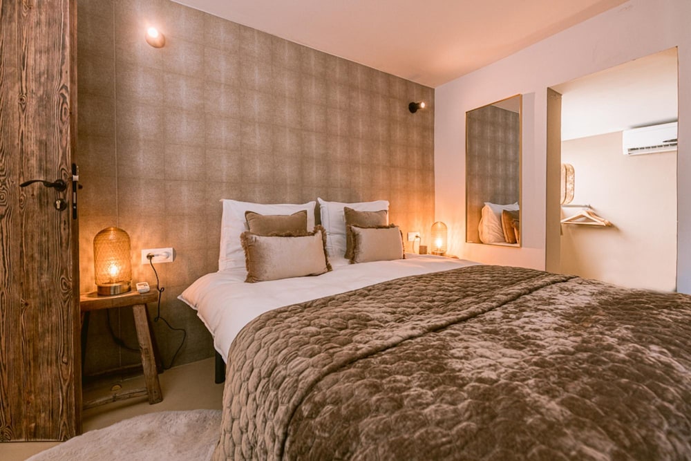 Can Furnet in Ibiza With 4 Bedrooms and 8 Bathrooms