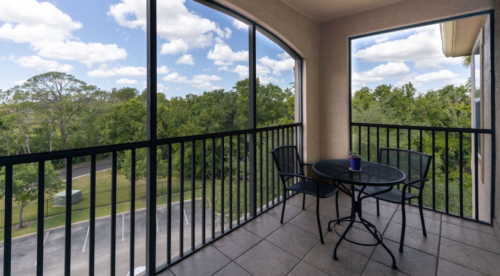 1351tt Unit 8401-tuscana Resort 3 Bedroom Condo by RedAwning