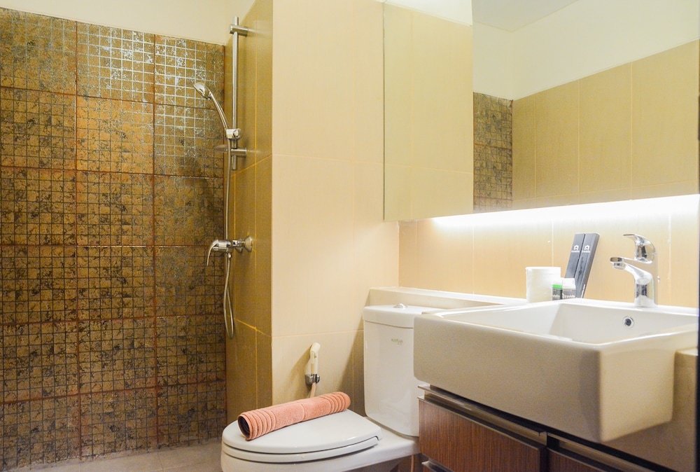 Spacious 2BR GP Plaza Apartment, Jakarta - 14