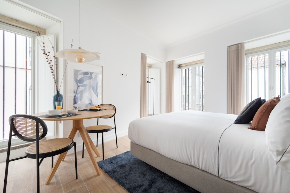 Lapa Diplomatic Flat 0 3 by Feel Lisboa