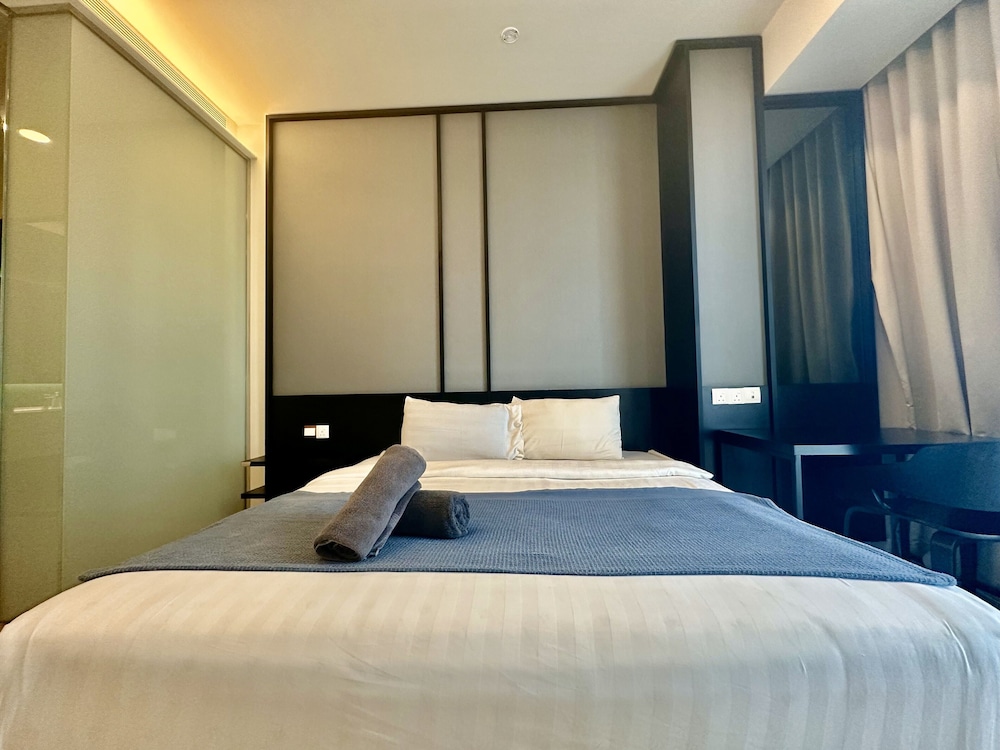 TropicanaThe Residence KLCC By Cozy Stay