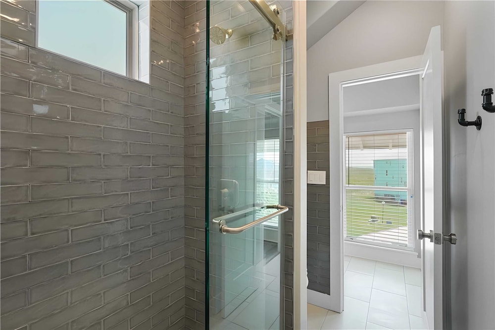 La Concha Blvd #31 -