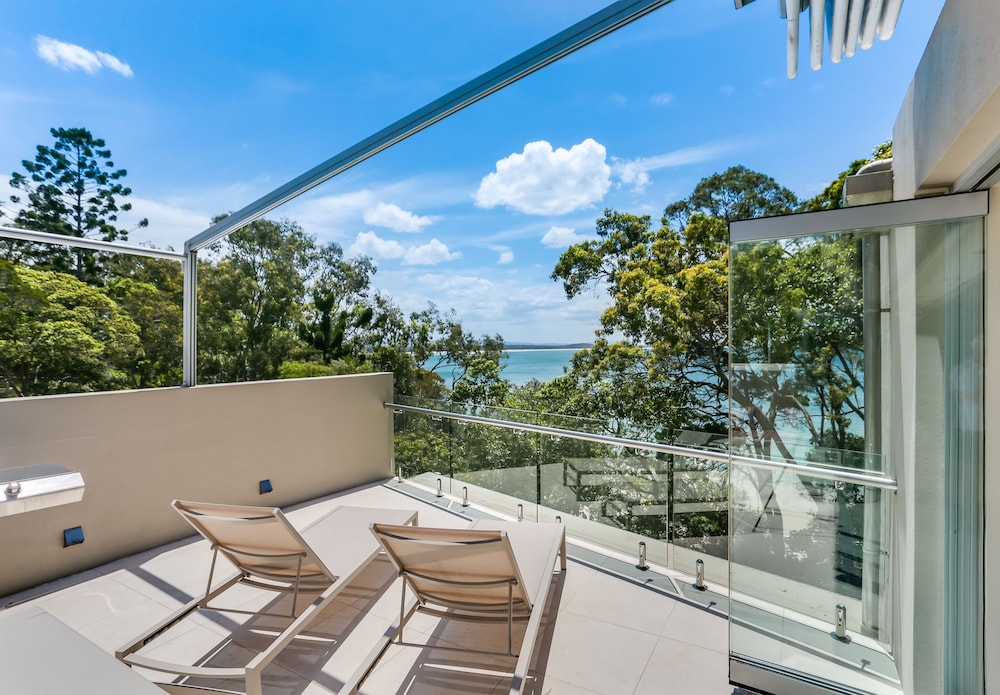 Little Cove Court