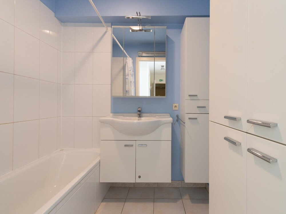 Apartment With Terrace and sea View in Mariakerke